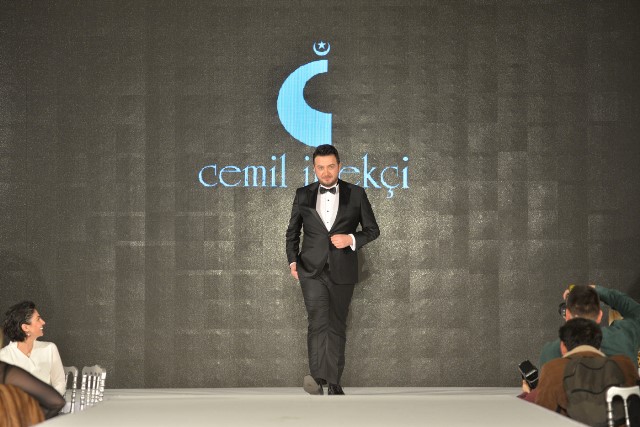 Cemil İpekçi'den Türk Kalp Vakfı'na özel defile