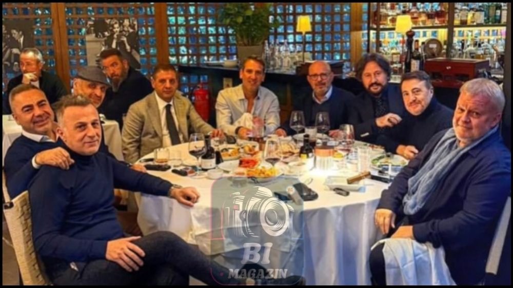 Dost Meclisinde Keyifli Buluşma...