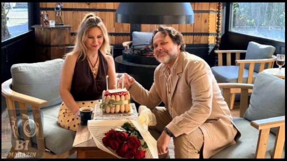 Gencebay’dan Eşine Sürpriz Kutlama...