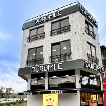 Dürümle İstanbul Sarıyer Cadde’de Yeni Restoranını Açtı...