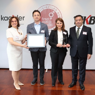 Yapı Merkezi Fırsat Eşitliği Sertifikasını Almaya Hak Kazandı...
