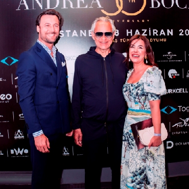 Hacer Pala’dan Andrea Bocelli Kulisine Çıkarma...