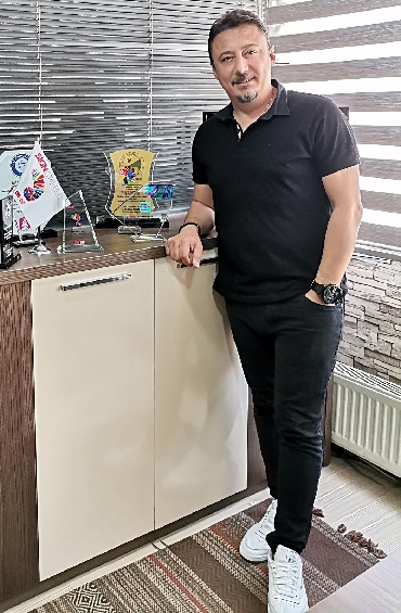 İlker Görgülü'den Sevme Şarkısına Yasak...