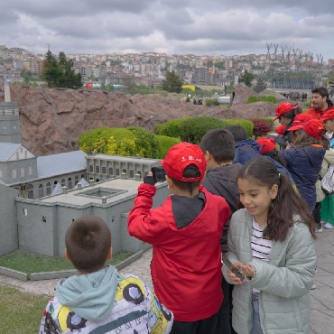 Miniatürk’de Çocuklar Jolly İle Türkiye Turu Yaptı...