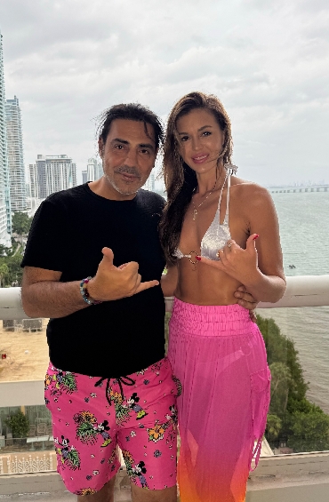 Ramiz Özbay Miami'de "Miami" Şarkısını Kliplendirdi...