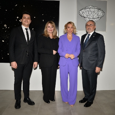 İstanbul Jewelry Show’da  Sanat Ve Mücevher Bir Araya Geldi...