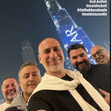 İş İçin Dubai'ye Uçtular...