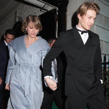 Taylor Swift Ve Joe Alwyn Ayrıldı...